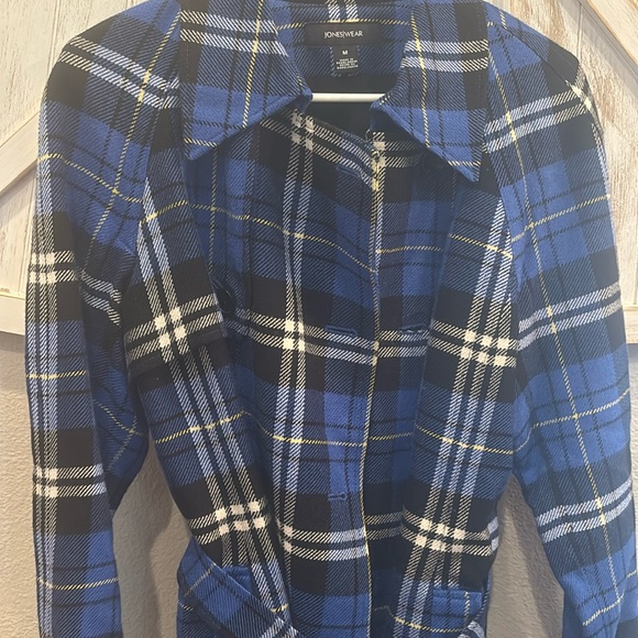 Jones Wear Blue and Black Plaid Casual Shirt shacket - Picture 1 of 4